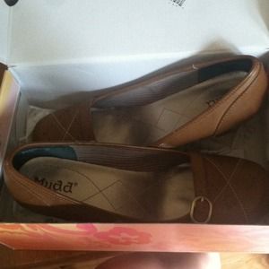 Brand new cute brown heels