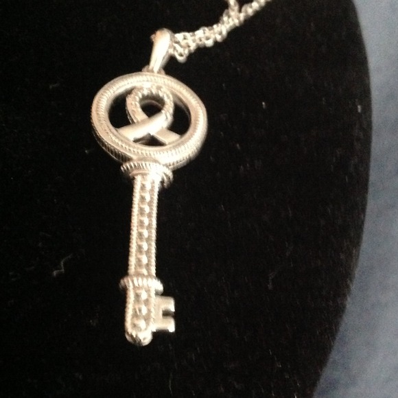 Newly REDUCED Key necklace TREND ALERT - Picture 3 of 3