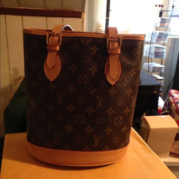 Inspired Louis Vuitton