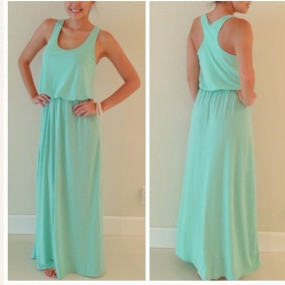 Dresses & Skirts - Gorgeous Mint Racer Back Maxi Dress Small