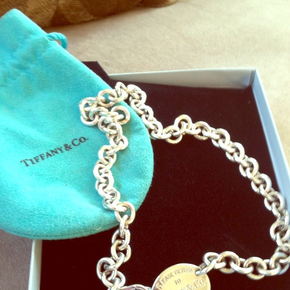Authentic Tiffany's Necklace with pouch SALE