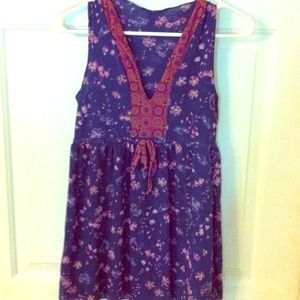 Sweet Pea Sleeveless shirt