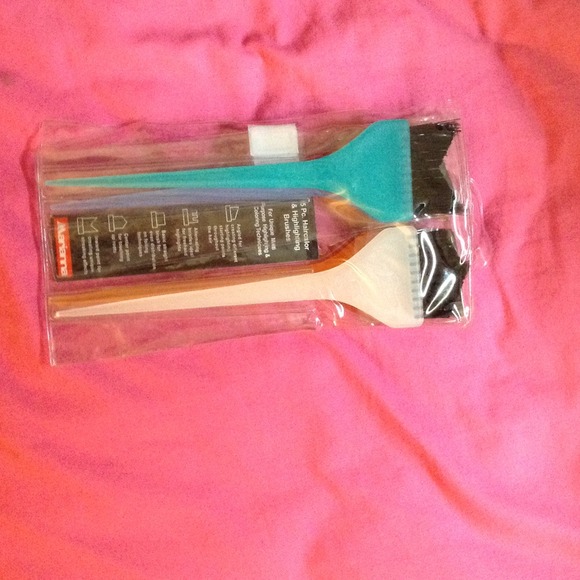 Accorded  hair coloring/ highlighting brushes - Picture 3 of 3