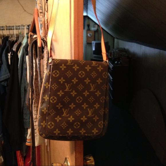 Inspired Louis Vuitton