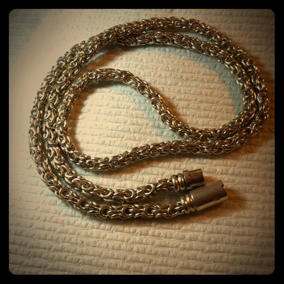 Neckless