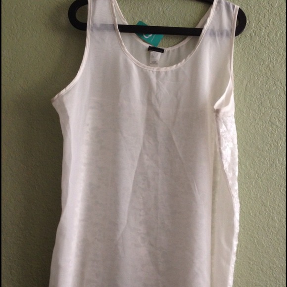 Tank with a back lace