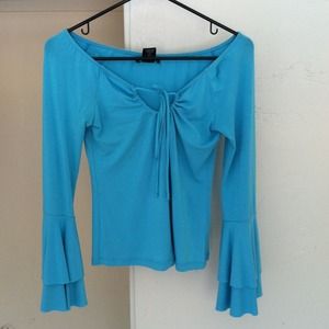 Bebe turquoise bell bottom sleeve blouse