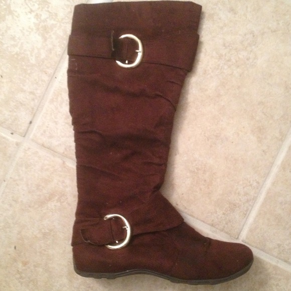 Brown Mid Calve boot