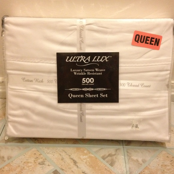 SOLD SOLD Satin Weave queen sheet set SOLD