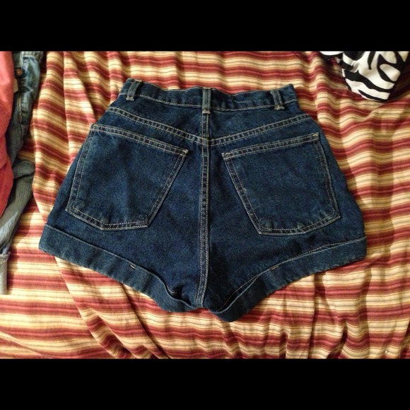 High wasted shorts - Picture 2 of 2