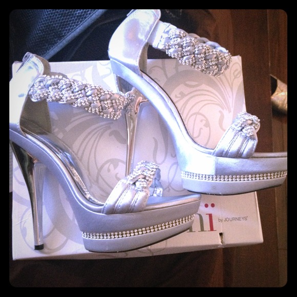 Shi very sexy heels