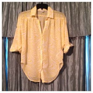 **REDUCED** NWOT Sheer Guess button-down top