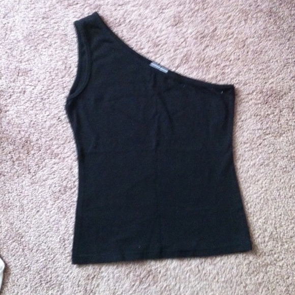 One sleeve shirt