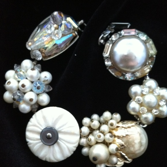 Pearl bracelet