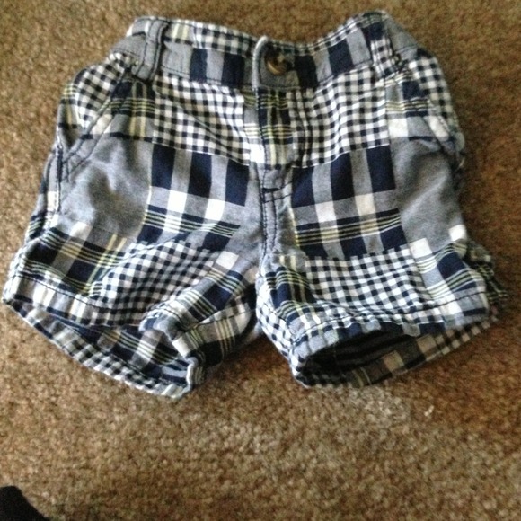 Gymboree 3-6 month shorts