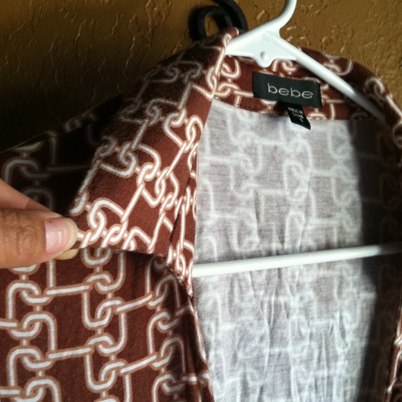 Bebe brown wrap dress w/chain looking design - Picture 2 of 3