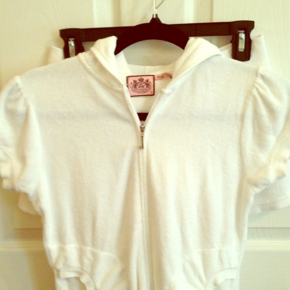 Juicy couture white track suit short set