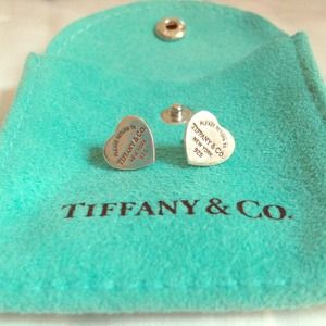 Tiffany heart studs