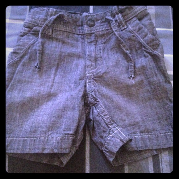 Gap shorts
