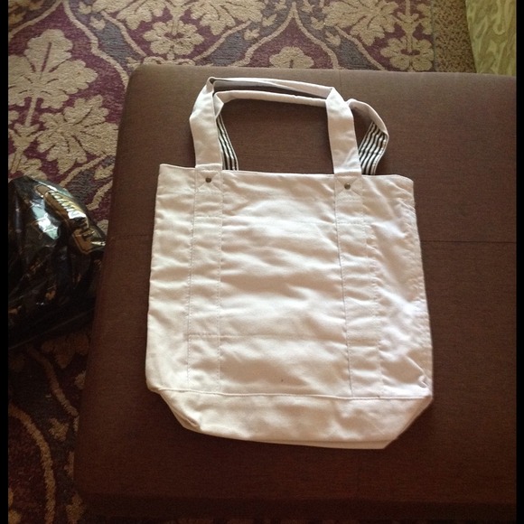 Reduced!!  White 100% cotton bag - Picture 2 of 2