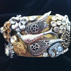 Vintage Cuff Bracelet w Bird