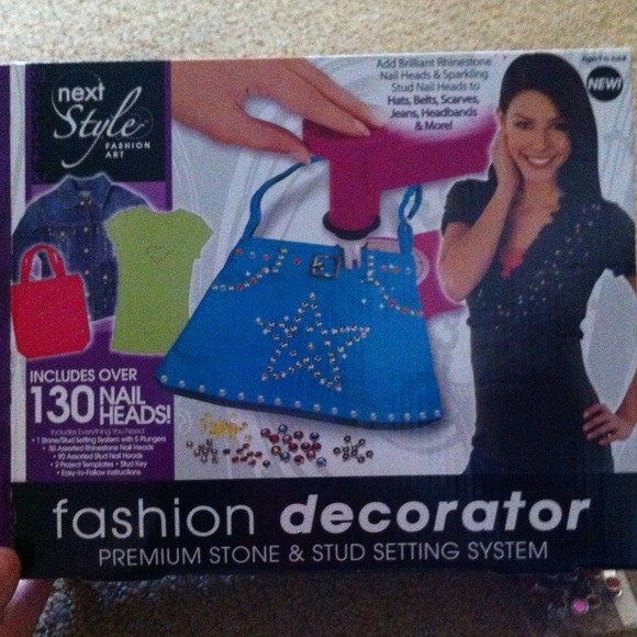 Bedazzle set!!(: and book!