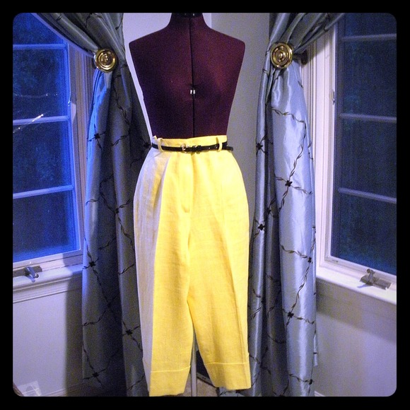 SOLD⚡50% OFF⚡Lemon Yellow linen capris - Picture 1 of 3
