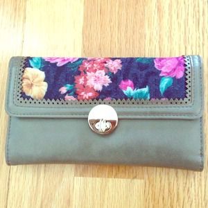 Cute Urban Outfitters floral wallet! :)