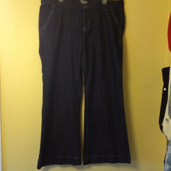 Dark wash wide leg old navy "the diva" nwot