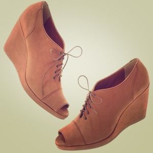 **On Hold: Madewell Nubuck Sidewalk Shoes