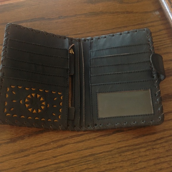 SOLD****Cleobella Wallet Black Painted Leather NEW - Picture 3 of 4