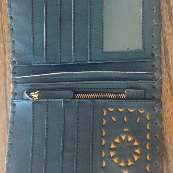 SOLD****Cleobella Wallet Black Painted Leather NEW - Picture 4 of 4