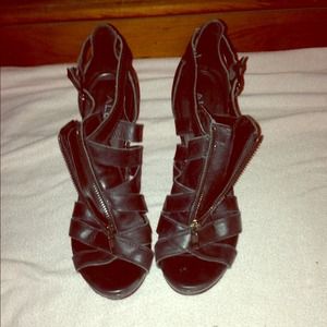 Black Aldo wedges