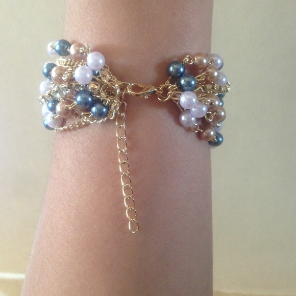 Beautiful Multi Layer Bead Bracelet - Picture 3 of 4