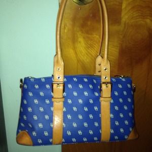 Dooney & Bourke purse