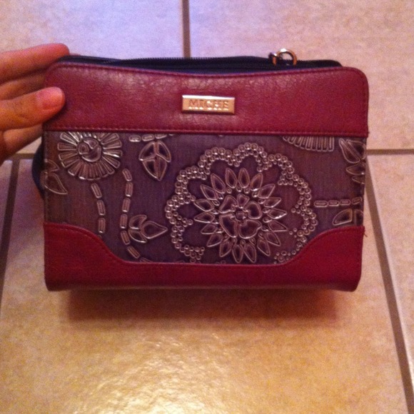 Changeable cover purse