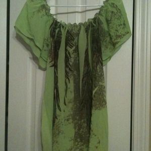 Perfect warm weather off the shoulder shirt