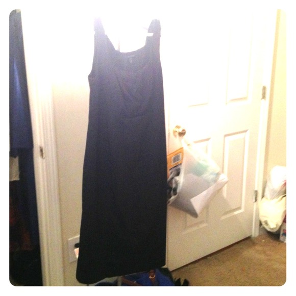 Black casual dress