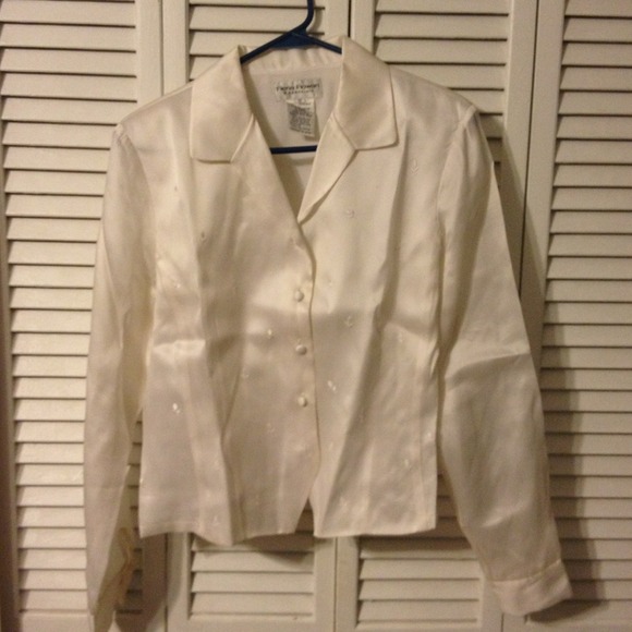 White dress shirt