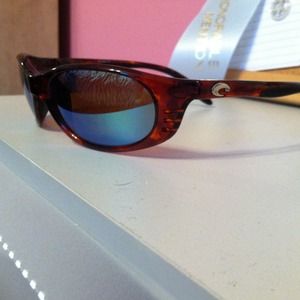 I'm selling my costa del mar sunglasses.