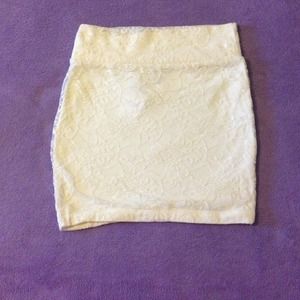 NWT Lace bodycon skirt