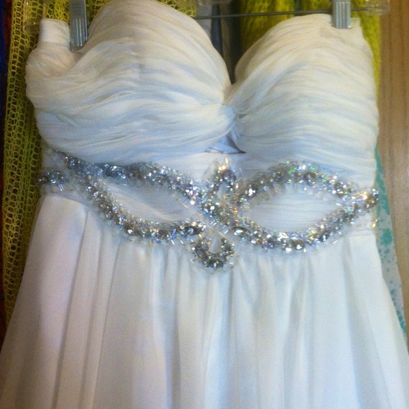 Formal Homecoming/prom dress