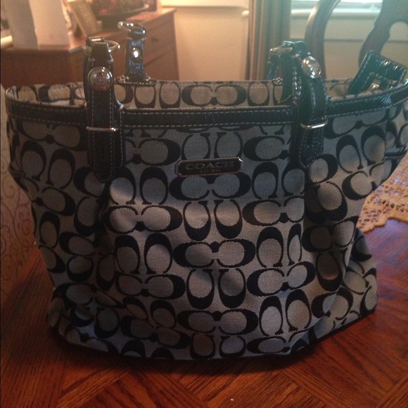 Coach Handbags - Authentic Coach Bag