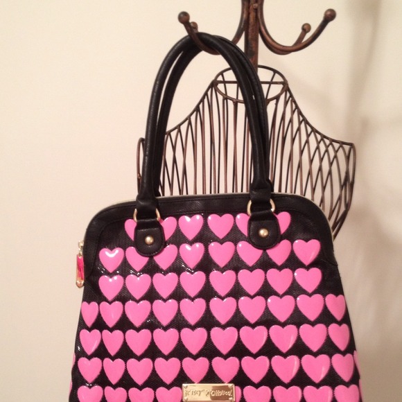 Betsey Johnson Handbags - Betsey Johnson pink heart purse
