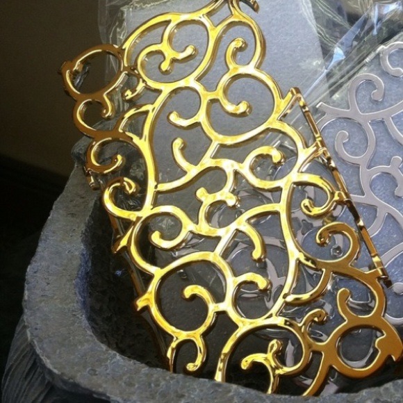 Gold iPhone 4 /4S case