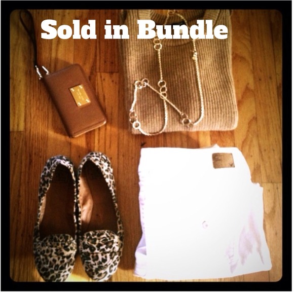 J. Crew Sweaters - 💥J. CREW💥Camel 3/4 Sleeve sweater!  Size XS