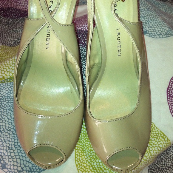 *Reduced* Chinese Laundry nude platform slingbacks