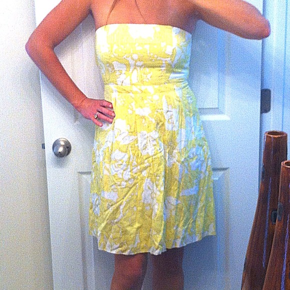 Yellow sundress!