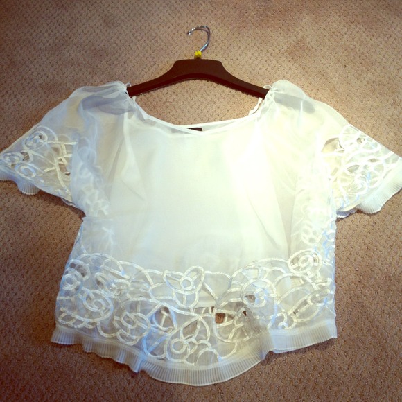 Boutique detailed blouse with Cami