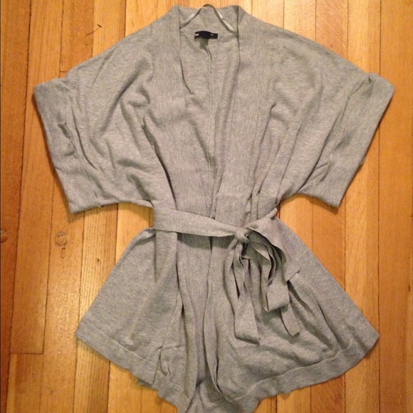 ❌SOLD❌Wrap sweater